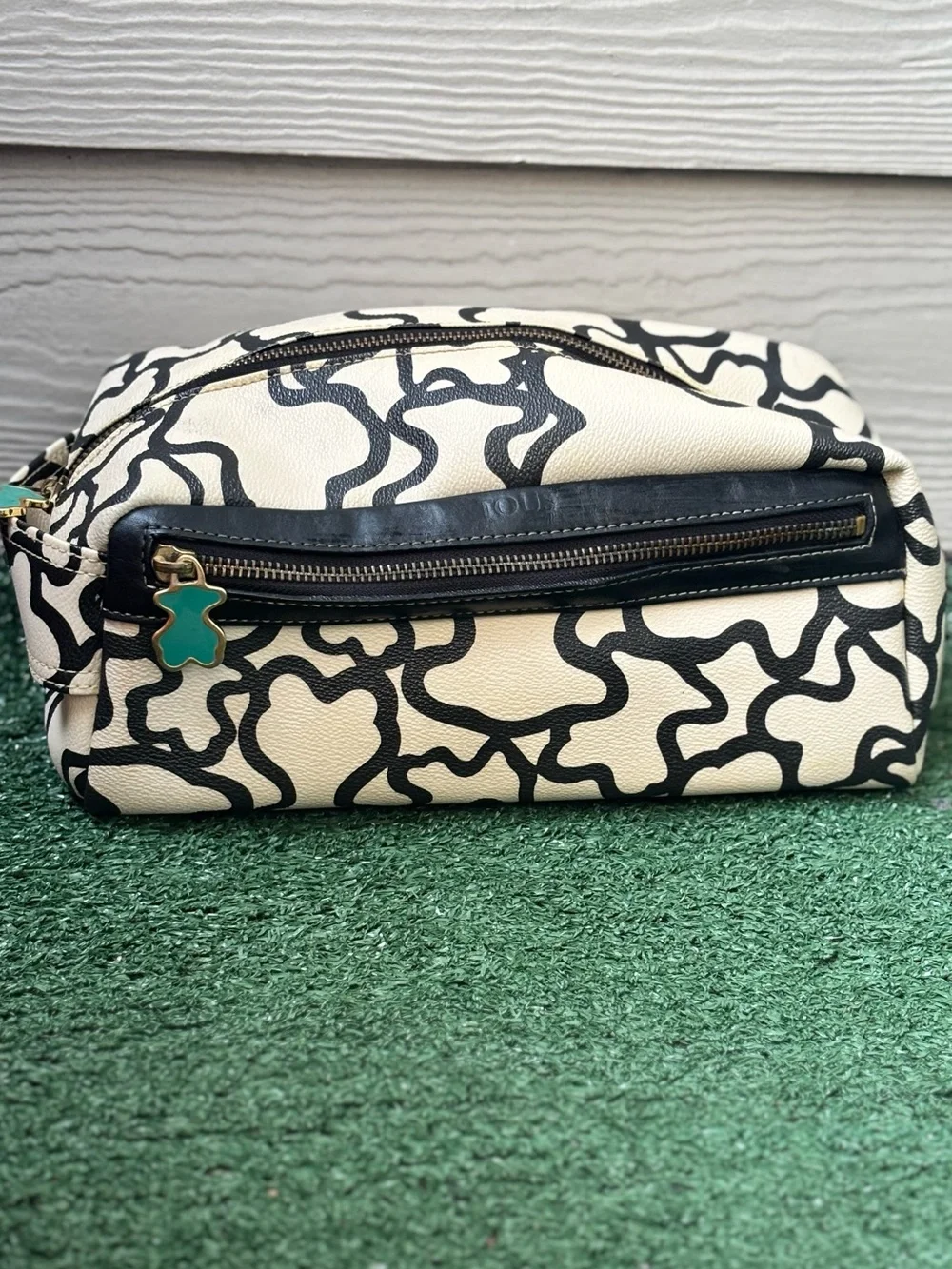 Tous Cream and Black PWomen’s Cosmetic Pouch